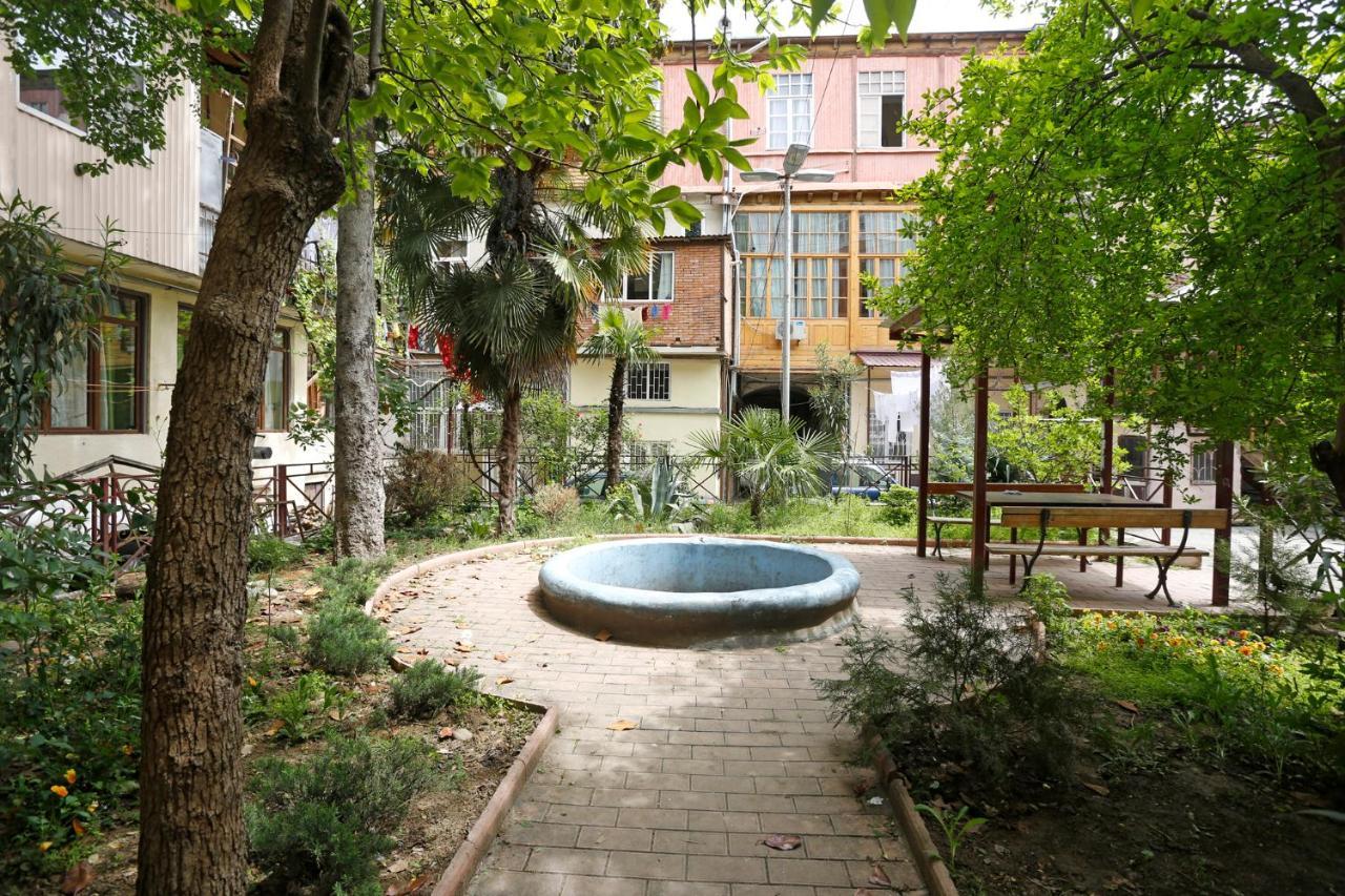 Old - Gold Gala Appartement Tbilisi Buitenkant foto