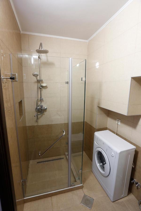 Old - Gold Gala Appartement Tbilisi Buitenkant foto