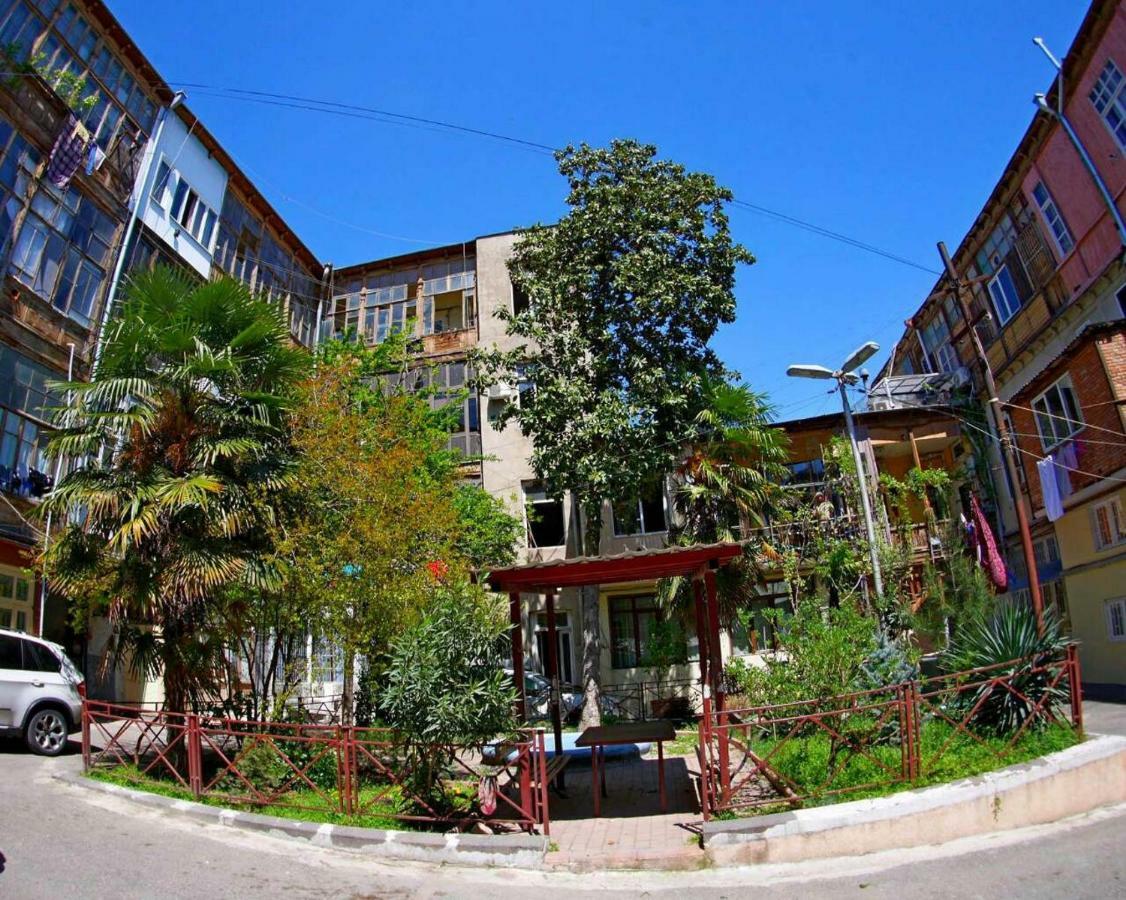 Old - Gold Gala Appartement Tbilisi Buitenkant foto