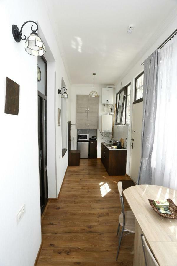 Old - Gold Gala Appartement Tbilisi Buitenkant foto